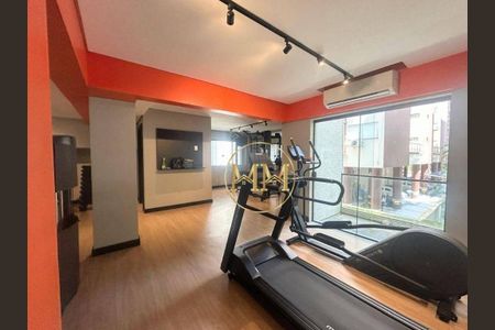 18_photo/94ce02547b.8bcc20737fceef2a-ATLAS-8a8803de-ea56-4bbd-981f-c24bf2c0c284.jpg de apartamento à venda com 3 quartos, 220m² em Embaré, Santos