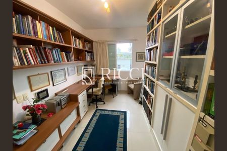 2_photo/94ce02549d.f7a111aac2a6f4f2-ATLAS-ce9e62c4-decf-4f72-b875-425f3bcc166f.jpg de apartamento à venda com 3 quartos, 141m² em Embaré, Santos