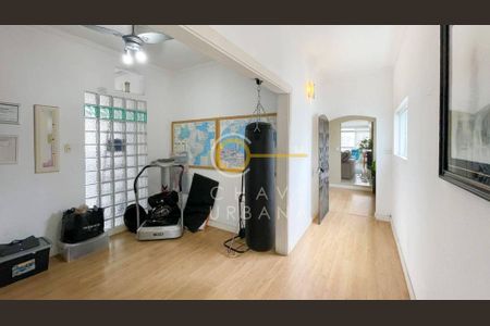 95_photo/94ce0254f1.d62abe873177dd54-ATLAS-332e44a5-f1a0-4bd1-8043-4eceeec005fb.jpg de apartamento à venda com 4 quartos, 233m² em Macuco, Santos