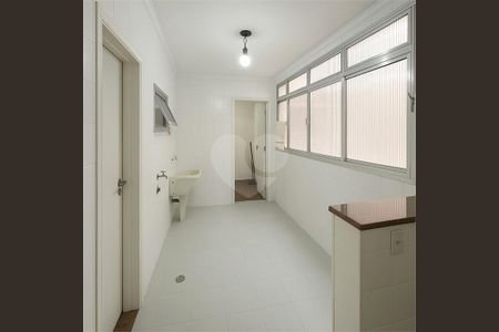 5_photo/94ce02554d.005b2c2c0d5e94b6-ATLAS-5dfb1d45-18b3-483d-b205-b3f7a5a51381.jpg de apartamento à venda com 3 quartos, 110m² em Boqueirão, Santos