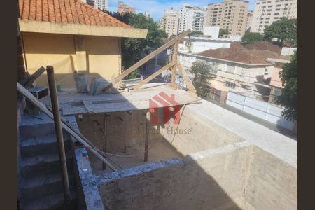 4_photo/94ce026aab.49e5f4e107e90c19-ATLAS-eacf8447-cd0d-4b01-9105-b832ae869aac.jpg de casa à venda com 3 quartos, 132m² em Ponta da Praia, Santos