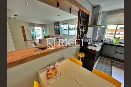 10_photo/94ce026b03.027aeeef0553c1f3-ATLAS-b4fbbc5d-c56f-4c72-a955-b3b945e48b3f.jpg de casa à venda com 4 quartos, 227m² em Ponta da Praia, Santos