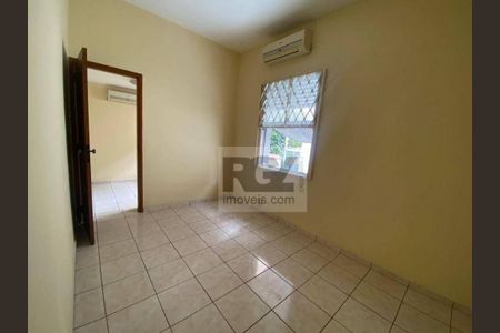 10_photo/94ce026b05.49e5f4e107e90c19-ATLAS-1d4f2ed3-bfd1-4d66-adf9-a079c73d97e6.jpg de casa à venda com 3 quartos, 143m² em Ponta da Praia, Santos