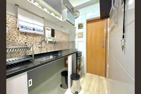 4_photo/94ce026b09.e6e1c947b02cf8fb-ATLAS-9942a5a1-bbd7-475e-9eb9-62a7d6ecec38.jpg de casa à venda com 1 quarto, 32m² em Ponta da Praia, Santos