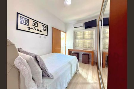 7_photo/94ce026b09.e6e1c947b02cf8fb-ATLAS-b22cb792-c709-4125-87e3-e2596e5f1b76.jpg de casa à venda com 1 quarto, 32m² em Ponta da Praia, Santos