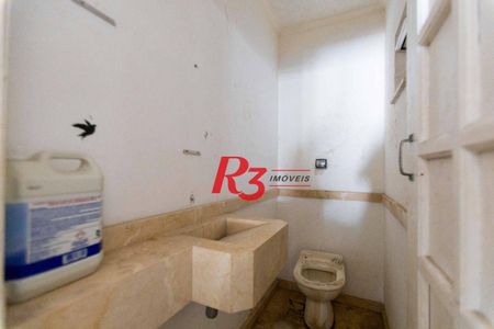 18_photo/94ce026b3d.4cea1a0b3f6bbd2f-ATLAS-5b6ca2f3-1b49-43ce-905e-eeeb315e29a4.jpg de casa à venda com 4 quartos, 258m² em Ponta da Praia, Santos