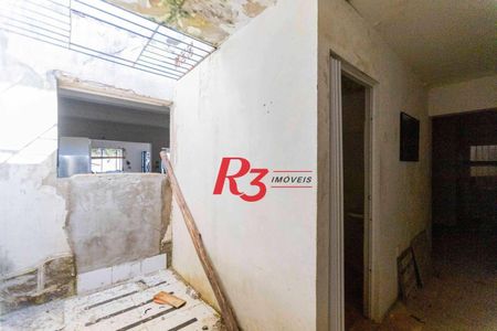 38_photo/94ce026b3d.4cea1a0b3f6bbd2f-ATLAS-642e0ada-1d11-402f-8c21-6fdb37af3e3d.jpg de casa à venda com 4 quartos, 258m² em Ponta da Praia, Santos