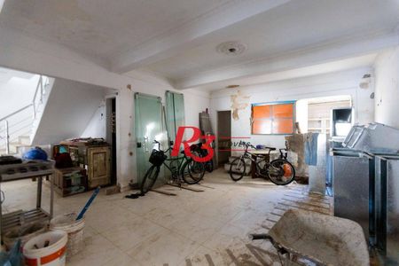 15_photo/94ce026b3d.4cea1a0b3f6bbd2f-ATLAS-7cc1532d-54c6-4a60-bb88-92bdcb5e39df.jpg de casa à venda com 4 quartos, 258m² em Ponta da Praia, Santos