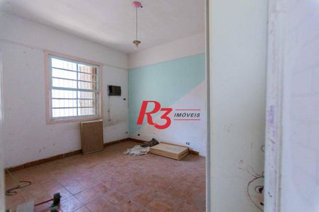 49_photo/94ce026b3d.4cea1a0b3f6bbd2f-ATLAS-f3c6a670-86d4-4285-a862-8e1dc545c62b.jpg de casa à venda com 4 quartos, 258m² em Ponta da Praia, Santos