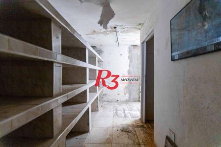 34_photo/94ce026b3d.4cea1a0b3f6bbd2f-ATLAS-f7d2c3a8-4338-4685-a10c-16b88a179b1e.jpg de casa à venda com 4 quartos, 258m² em Ponta da Praia, Santos