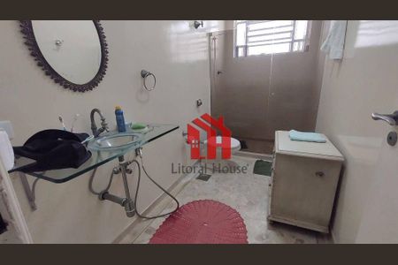 38_photo/94ce026b43.f7e81ba1849dc159-ATLAS-3d4a5efd-a2b9-4ea9-b18d-125b4967b2f5.jpg de casa à venda com 3 quartos, 179m² em Ponta da Praia, Santos