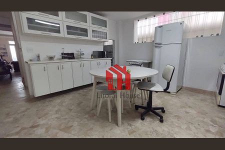 8_photo/94ce026b43.f7e81ba1849dc159-ATLAS-759032fc-8d27-42b7-ac2d-67f32aa2c6f2.jpg de casa à venda com 3 quartos, 179m² em Ponta da Praia, Santos