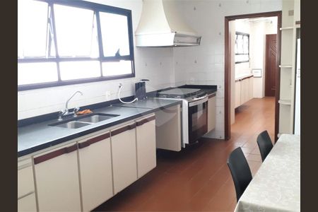 3_photo/94ce03005f.eb4747a7722cd593-ATLAS-e4e552aa-f530-4efe-8a3e-b4fd35b3cf28.jpg de apartamento à venda com 3 quartos, 246m² em Boqueirão, Santos