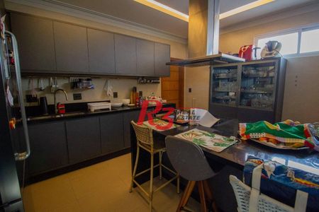 7_photo/94ce030063.3f321a7be525537e-ATLAS-2edb1e4b-0c8f-4e26-96c9-3af133801a56.jpg de apartamento à venda com 5 quartos, 463m² em Boqueirão, Santos