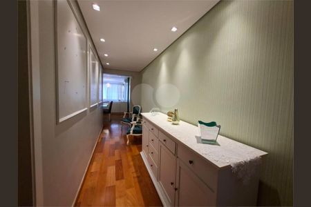 2_photo/94ce030063.9fde2b1beaf38236-ATLAS-7cd3ec2d-7014-4281-a658-9ebd08f99fea.jpg de apartamento à venda com 3 quartos, 155m² em Boqueirão, Santos