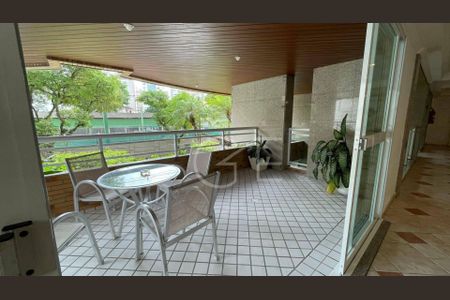 34_photo/94ce0300b5.eef28b387e992ec7-ATLAS-89a6e2ff-1718-4cc5-b747-c1d16e522f99.jpg de apartamento à venda com 3 quartos, 118m² em Boqueirão, Santos