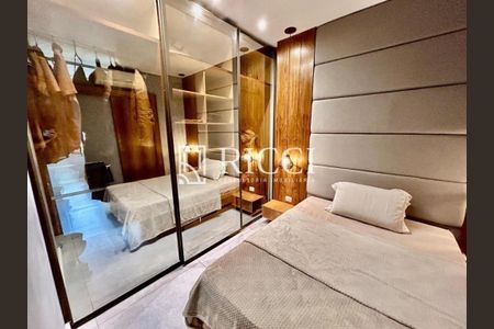 7_photo/94ce03010b.4b0fe46e438bc6e8-ATLAS-9ce37b0b-77db-41c9-accb-a41b61bed005.jpg de apartamento à venda com 1 quarto, 67m² em Gonzaga, Santos