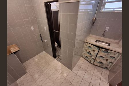 5_photo/94ce030119.8f3f2a47dd94676f-ATLAS-1c08acac-e76f-49dc-8001-0554151539e6.jpg de apartamento à venda com 1 quarto, 44m² em Boqueirão, Santos