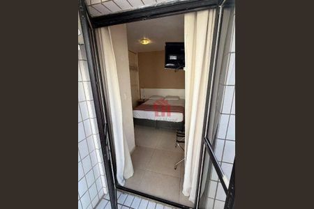 5_photo/94ce030413.d9b8cfa209a9a482-ATLAS-b6d5d43f-2b9d-45a0-8f71-5bd498f15e4a.jpg de apartamento à venda com 1 quarto, 36m² em Gonzaga, Santos