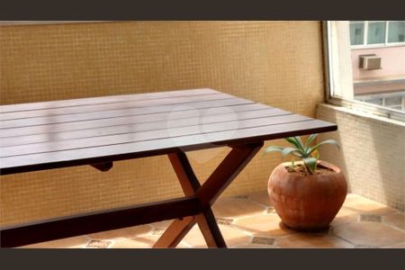 7_photo/94ce03045b.e5c1dbf3952ec410-ATLAS-50903bca-215b-48ff-a2e4-60ec5f04774e.jpg de apartamento à venda com 3 quartos, 200m² em Gonzaga, Santos