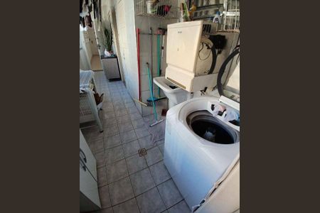 7_photo/94ce030507.bc8d98fc285123a1-ATLAS-73c71e8d-cf97-40a3-b76f-2553de558b5b.jpg de apartamento à venda com 3 quartos, 176m² em Gonzaga, Santos