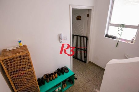 38_photo/94ce03058b.5960f01f87f5a829-ATLAS-57f0a85d-e949-42ea-b5fe-239707bd9d2b.jpg de casa à venda com 3 quartos, 320m² em Gonzaga, Santos