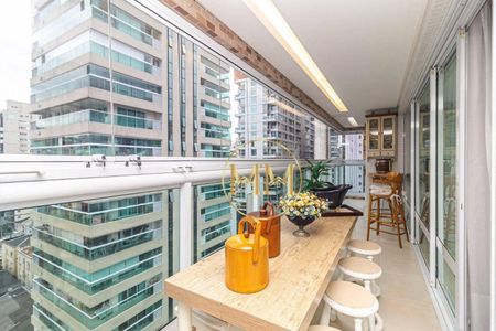 8_photo/94ce03058b.e9d6d1ee8c65d135-ATLAS-93e3b4e1-d693-439d-b132-c491cc0de108.jpg de apartamento à venda com 4 quartos, 191m² em Gonzaga, Santos