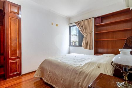 10_photo/94ce0305a7.eb4747a7722cd593-ATLAS-aaf0ca69-0bd4-4e09-8165-8026dc48ea51.jpg de apartamento à venda com 3 quartos, 180m² em Gonzaga, Santos