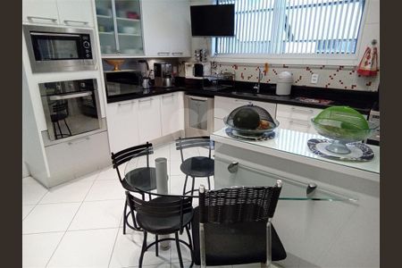 23_photo/94ce0305d9.ef9097c2fd5b064b-ATLAS-2e8a1bf3-e0f5-4169-a641-0a076d1194d7.jpg de apartamento à venda com 4 quartos, 400m² em Gonzaga, Santos