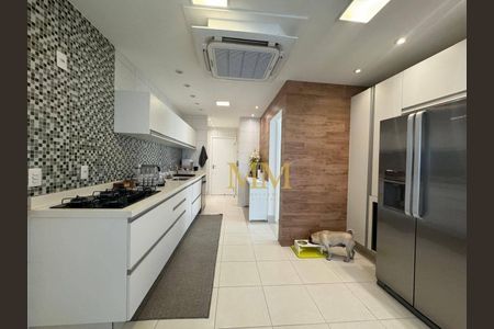 5_photo/94ce0305fb.c00da4c5a94a13e4-ATLAS-cd1317ef-e0a8-4be5-8ca9-109756190e5e.jpg de apartamento à venda com 3 quartos, 221m² em Gonzaga, Santos