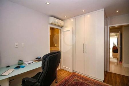 42_photo/94ce0305fb.db829c6054abc860-ATLAS-9b06d435-cbe0-4e4b-b569-4bae2f9709e4.jpg de apartamento à venda com 4 quartos, 228m² em Gonzaga, Santos