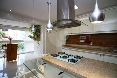 18_photo/94ce0305fb.db829c6054abc860-ATLAS-c84c0492-151d-4593-bde3-7ac22977abeb.jpg de apartamento à venda com 4 quartos, 228m² em Gonzaga, Santos