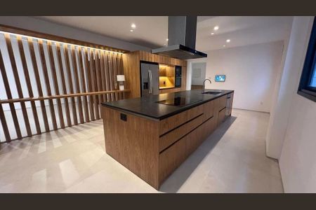 5_photo/94ce030667.f1b88d01548048ca-ATLAS-48d9f172-582d-431c-83fc-df2c96ca6ef0.jpg de apartamento à venda com 4 quartos, 250m² em Boqueirão, Santos