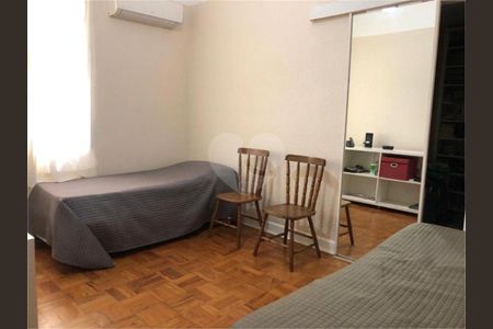 8_photo/94ce0306e7.eb4747a7722cd593-ATLAS-e187ecca-5f30-490a-a451-dac17103a1b6.jpg de casa à venda com 3 quartos, 190m² em Boqueirão, Santos