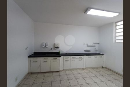 15_photo/94ce0306f5.f279df7ab7105e24-ATLAS-5a6a2a96-52cd-478d-a65a-069e3bd8d539.jpg de casa para alugar com 10 quartos, 305m² em Boqueirão, Santos