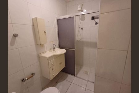 10_photo/94ce0306f5.f279df7ab7105e24-ATLAS-d1b87f75-a861-4af6-b6f2-ceb37c81791d.jpg de casa para alugar com 6 quartos, 305m² em Boqueirão, Santos