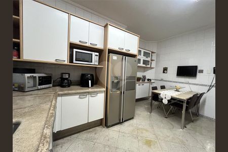 41_photo/94ce0306fb.49d655132eb04021-ATLAS-d577ba99-335c-4467-97ce-a0bb4bd2ef59.jpg de apartamento à venda com 3 quartos, 209m² em Boqueirão, Santos