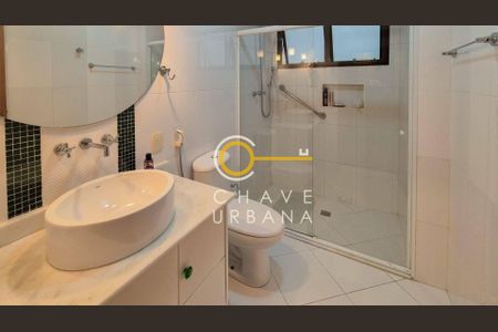 4_photo/94ce030741.a3fc80df1b1b79c6-ATLAS-2bb619f3-43bb-462b-8d4c-490ba7ec8ed5.jpg de apartamento à venda com 3 quartos, 280m² em Boqueirão, Santos