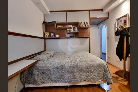 11_photo/94ce030765.cbac4b0532efd0a4-ATLAS-711573fb-dac5-4d63-ae5e-ed31d52aef0c.jpg de apartamento à venda com 3 quartos, 206m² em Boqueirão, Santos