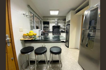 10_photo/94ce030843.4cea1a0b3f6bbd2f-ATLAS-63698976-8aff-4c74-9ada-87a4ec5588bc.jpg de casa à venda com 3 quartos, 134m² em Boqueirão, Santos