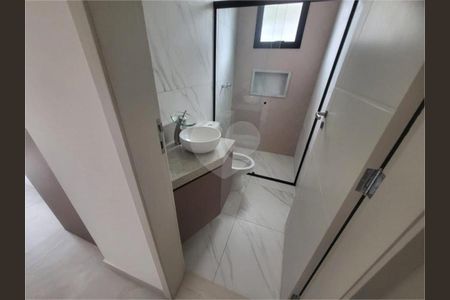 8_photo/94ce03086b.dc8bbd111761e841-ATLAS-0e8549d2-d7f3-4ee3-879e-dea8daef5649.jpg de casa à venda com 3 quartos, 123m² em Boqueirão, Santos