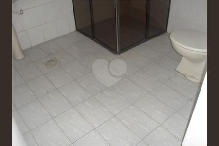 10_photo/94ce0308dd.18e6ac91b37a8e88-ATLAS-3475cd31-57fb-4ba9-8dc6-ffd43c07e8e6.jpg de casa à venda com 6 quartos, 385m² em Vila Matias, Santos