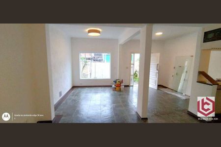 3_photo/94ce030905.0dba02f6e03a3679-ATLAS-abf0d400-c91f-4c56-90f8-dfe17cf3c3e1.jpg de casa à venda com 3 quartos, 190m² em Gonzaga, Santos