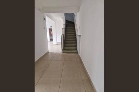 2_photo/94ce03099f.59b9fa3339c8dcb8-ATLAS-070ac425-078f-481c-8e10-bccd3d6c43ba.jpg de casa à venda com 6 quartos, 190m² em Boqueirão, Santos