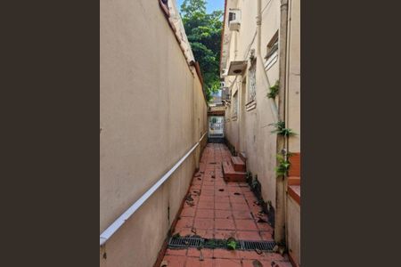 21_photo/94ce03099f.59b9fa3339c8dcb8-ATLAS-a731e21d-b912-4284-b07b-0ed32bf8bee4.jpg de casa à venda com 6 quartos, 190m² em Boqueirão, Santos