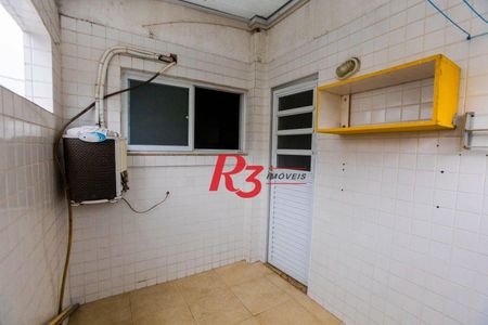 11_photo/94ce0309cf.01e58fe0f594459a-ATLAS-3ee2446f-9cc6-4b2b-8f51-ee0f49d151b6.jpg de casa à venda com 5 quartos, 277m² em Boqueirão, Santos