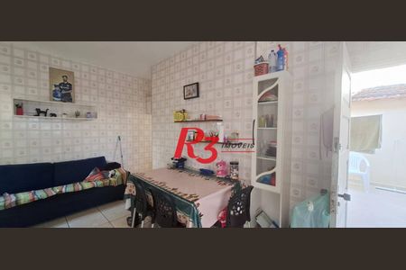 2_photo/94ce0309d5.cc80a849dbb3670d-ATLAS-ce4024fa-add8-43fe-9219-fd0a84b9608f.jpg de casa à venda com 2 quartos, 80m² em Boqueirão, Santos