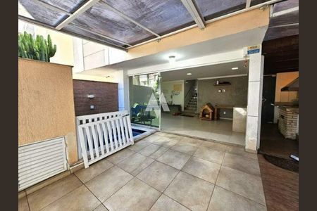 6_photo/94ce030b71.b37fb779aadef412-ATLAS-2afabf1f-8057-406e-b20e-e5626006d6ab.jpg de casa à venda com 3 quartos, 170m² em Encruzilhada, Santos