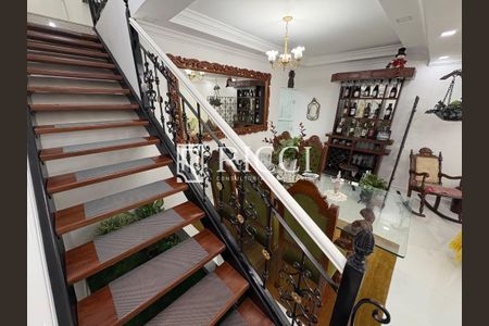 18_photo/94ce030b77.1ec89c7cbdfc8b9a-ATLAS-d60ff7fd-d21f-45f3-8a4c-6073f40753d1.jpg de casa à venda com 4 quartos, 214m² em Encruzilhada, Santos