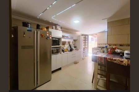 25_photo/94ce030b81.c004be0b05d3a304-ATLAS-ebd5a98d-8ffb-46f9-aa59-35c52413bbc9.jpg de casa à venda com 3 quartos, 114m² em Encruzilhada, Santos